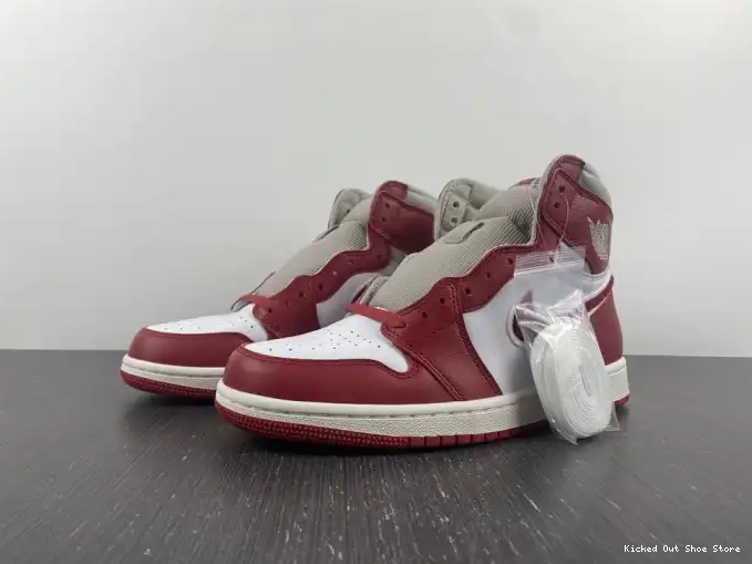 Newstalgia Jordan DJ4891-061 High (W) 1 OG Chenille 0507